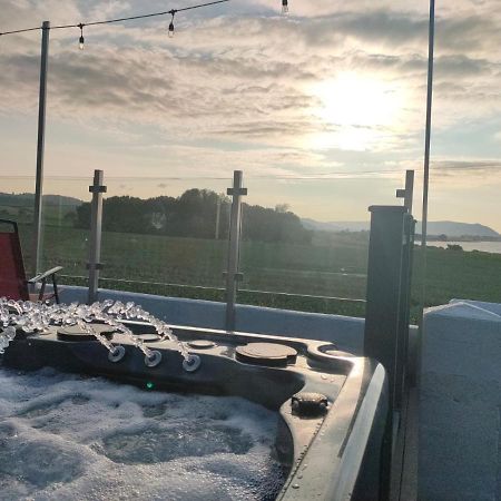 Blue Anchor House - Seaview, Hot Tub Apartments 외부 사진