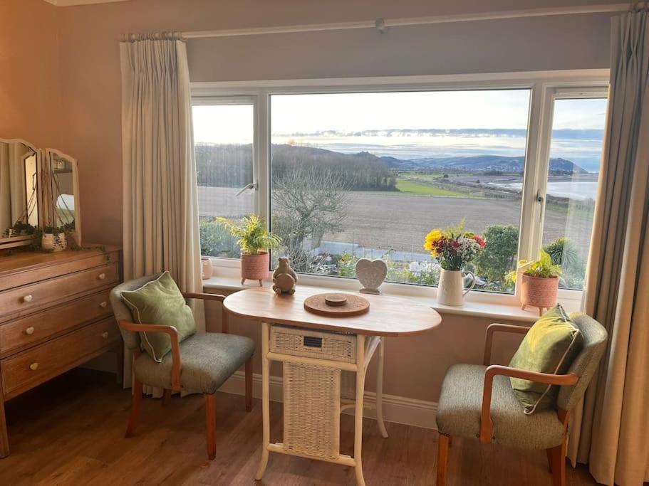 Blue Anchor House - Seaview, Hot Tub Apartments 외부 사진