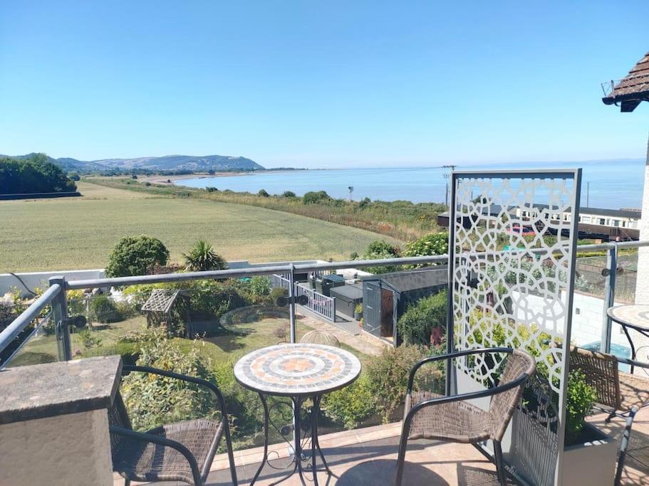 Blue Anchor House - Seaview, Hot Tub Apartments 외부 사진