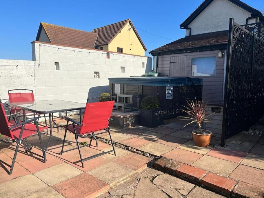 Blue Anchor House - Seaview, Hot Tub Apartments 외부 사진