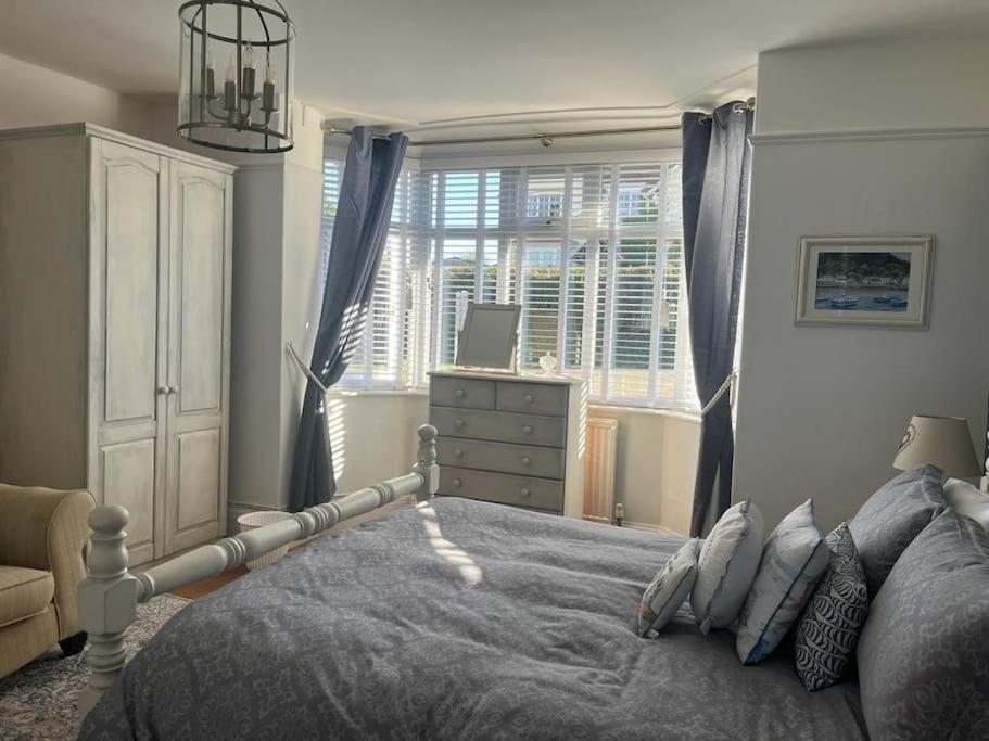 Blue Anchor House - Seaview, Hot Tub Apartments 외부 사진