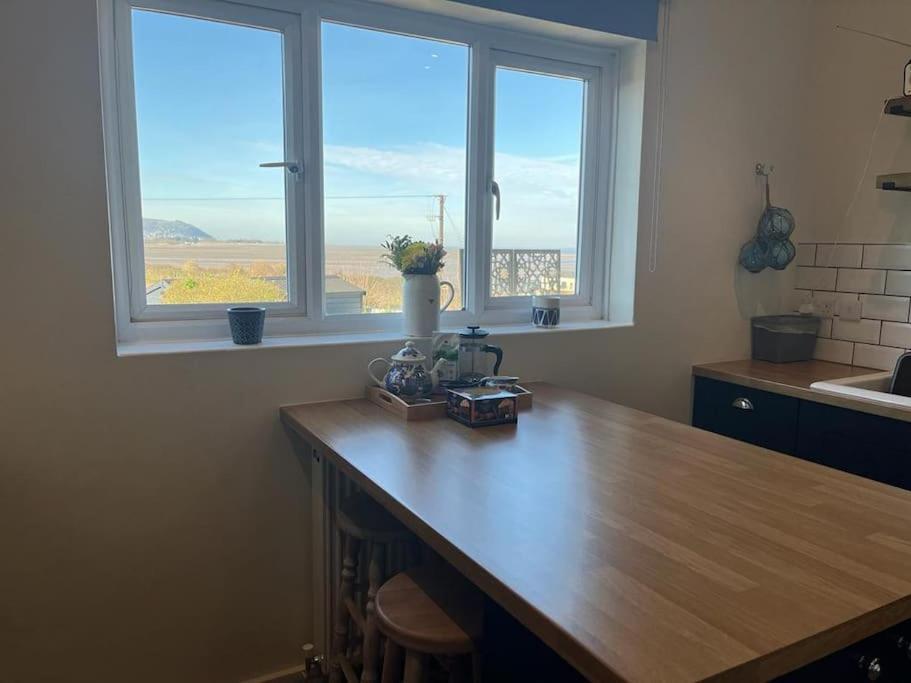 Blue Anchor House - Seaview, Hot Tub Apartments 외부 사진