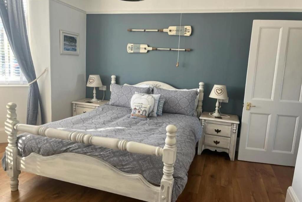 Blue Anchor House - Seaview, Hot Tub Apartments 외부 사진