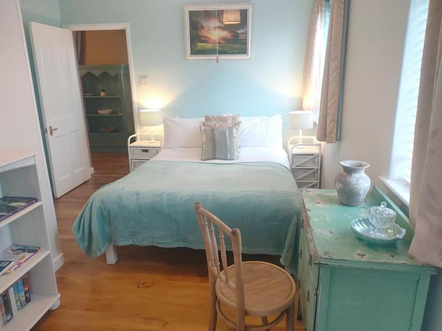 Blue Anchor House - Seaview, Hot Tub Apartments 외부 사진