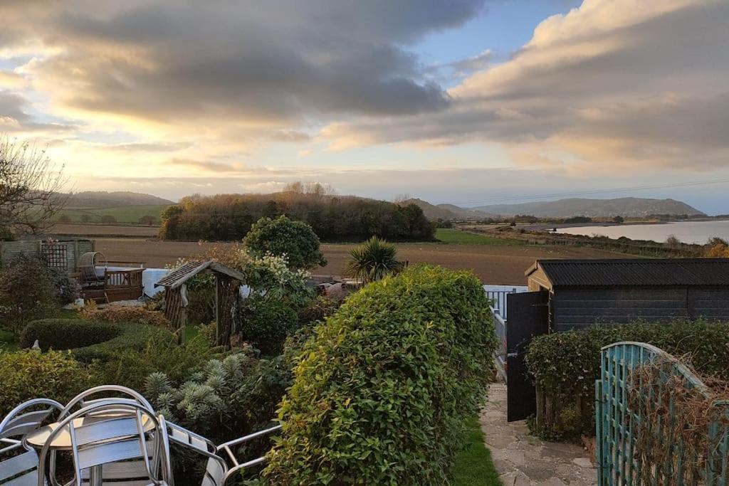 Blue Anchor House - Seaview, Hot Tub Apartments 외부 사진